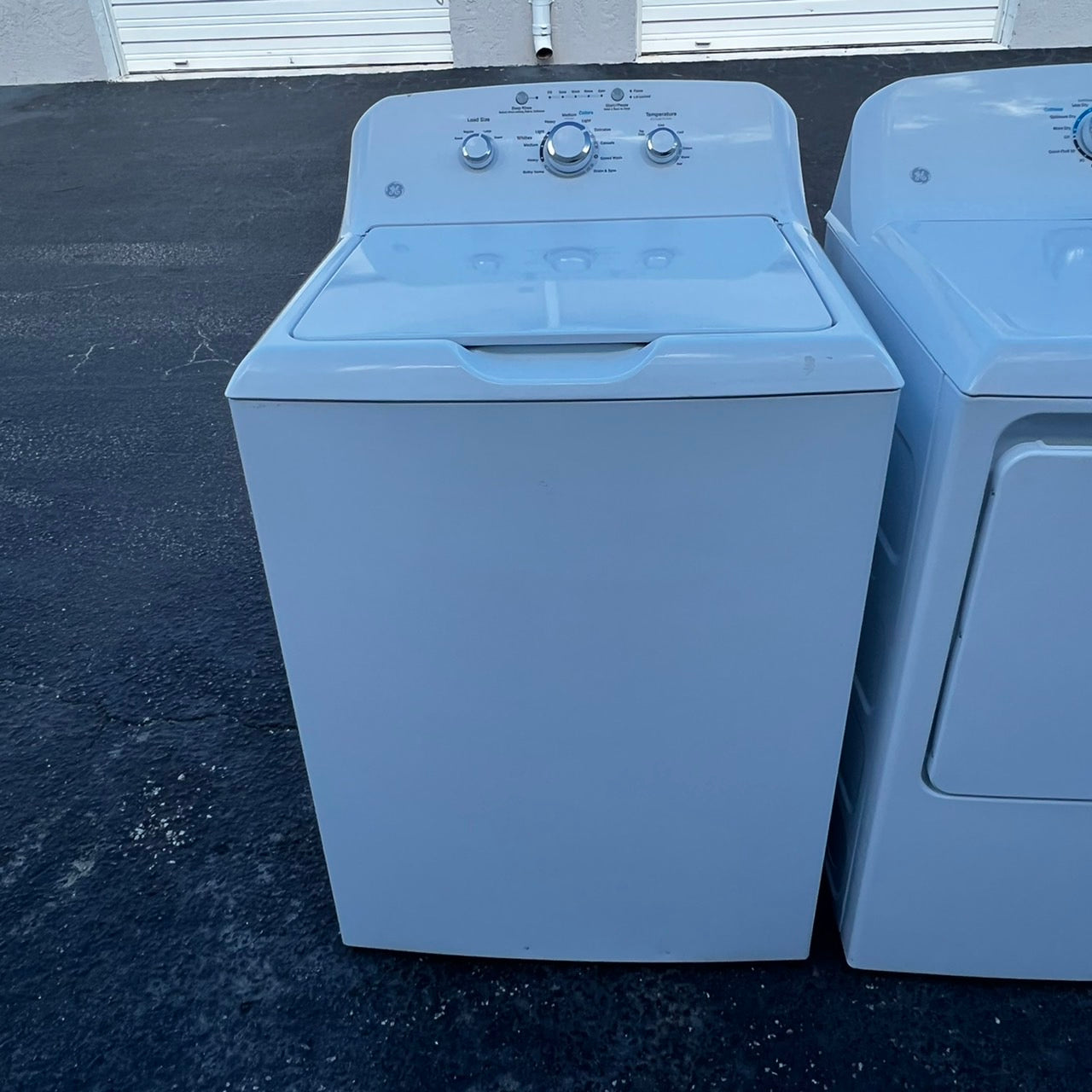 GE Washer and Dryer Set GE Washer and Dryer Set